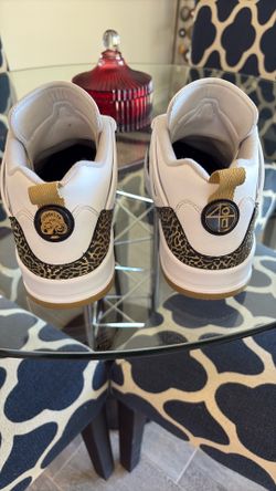 Air Jordan’s men’s size 12