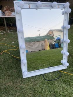 VANITY MIRROR