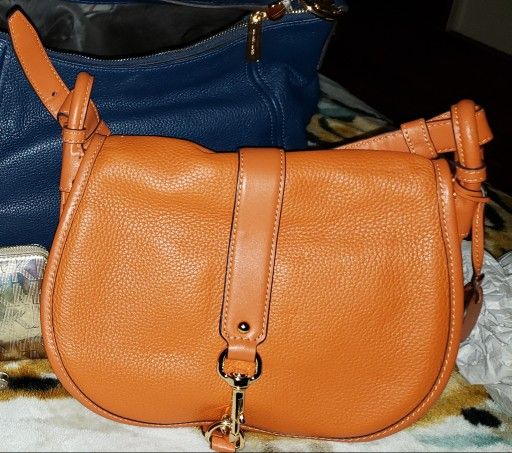 Michael Kors Saddle Bag