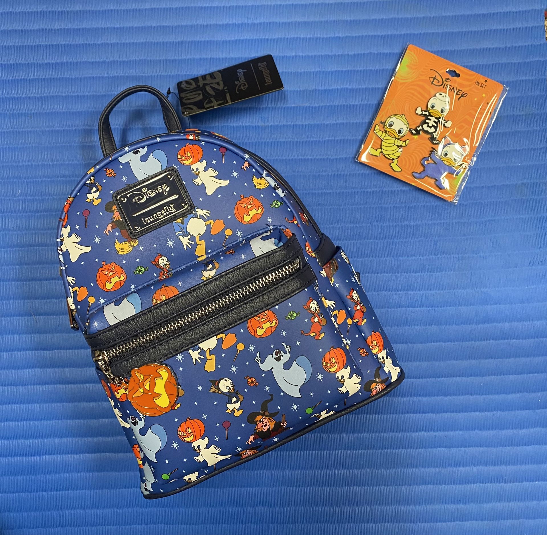 Loungefly Disney Trick or Treat 1250 World Wide Halloween Mini  Backpack and Matching Pin Set NWTs