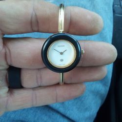 Women's Gucci Watch 