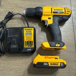 Dewalt 20v Cordless Drill W 20v Battery & Charger