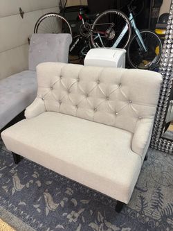 Beautiful Greige Settee  44x24x31