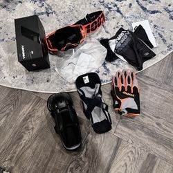 S/m size pants Plus Goggles, Gloves, Elbow Pads