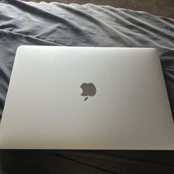 MacBook Pro 2022