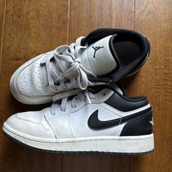 Nike Air Jordan Low Sneakers