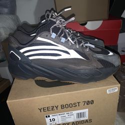Yeezy 700 Geode 