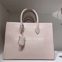 Pink Michael Kors Bag for Sale in Los Angeles, CA - OfferUp