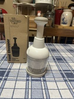 Pampered Chef Manual Food Chopper