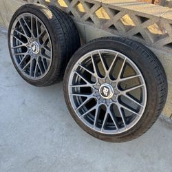 Rotiform RSE 19’s 5x114.3 + Tires