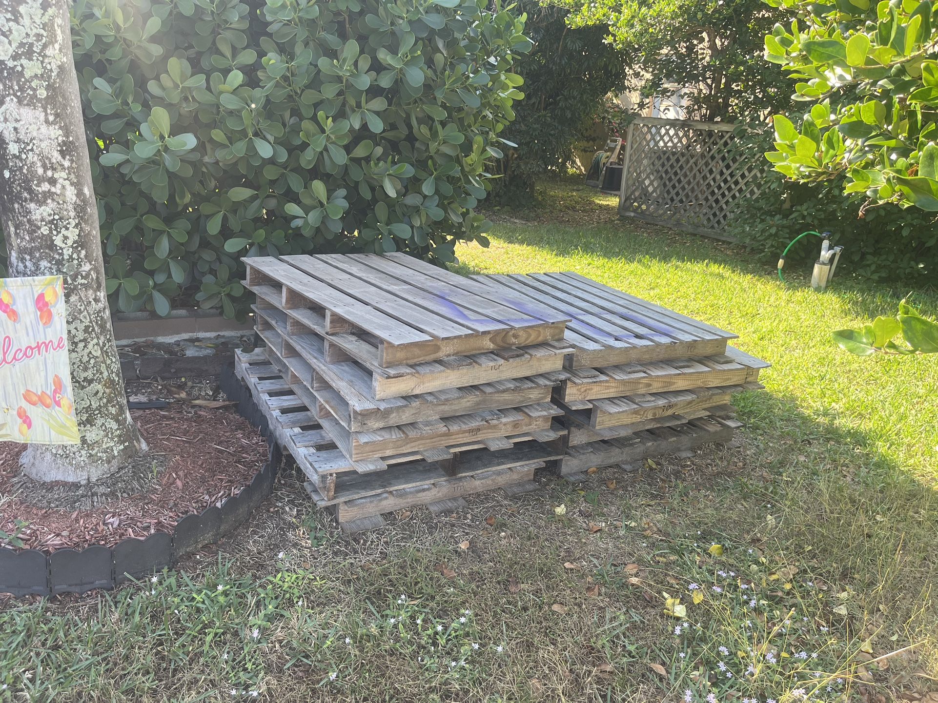 Free Pallets - Message For Address
