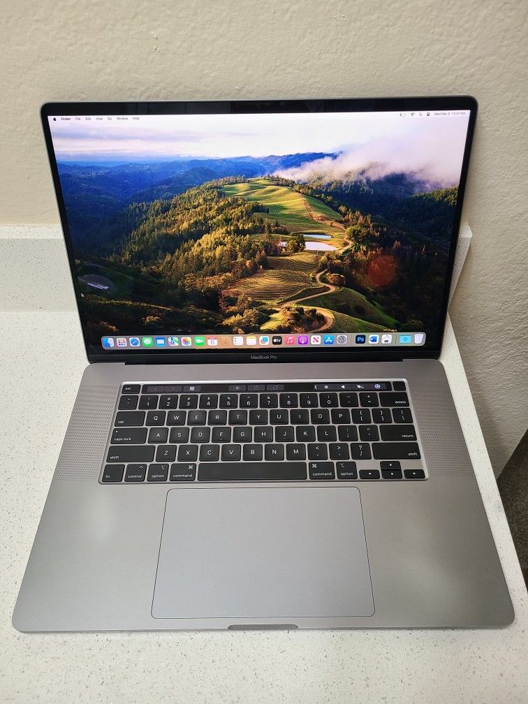Macbook Pro Retina 2019 (15-inch display, 500gb SSD Storage, 16gb Ram, i7 Processor)