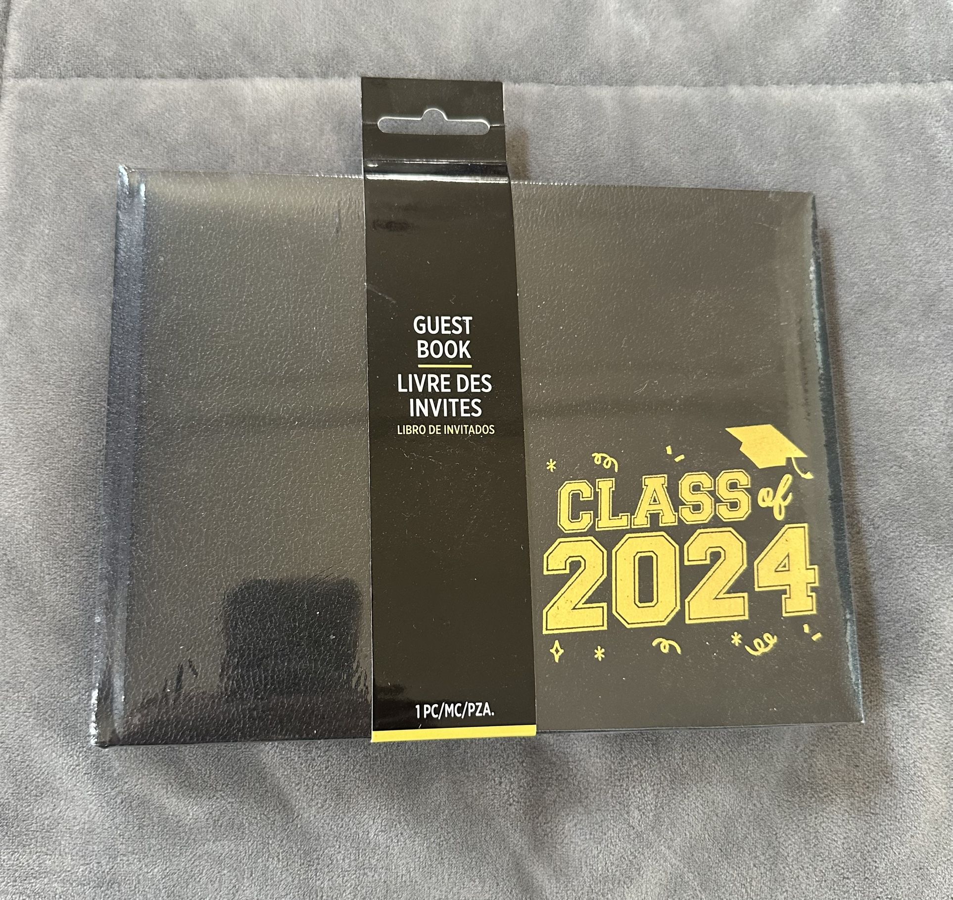 New 2024 Graduation Guest Book