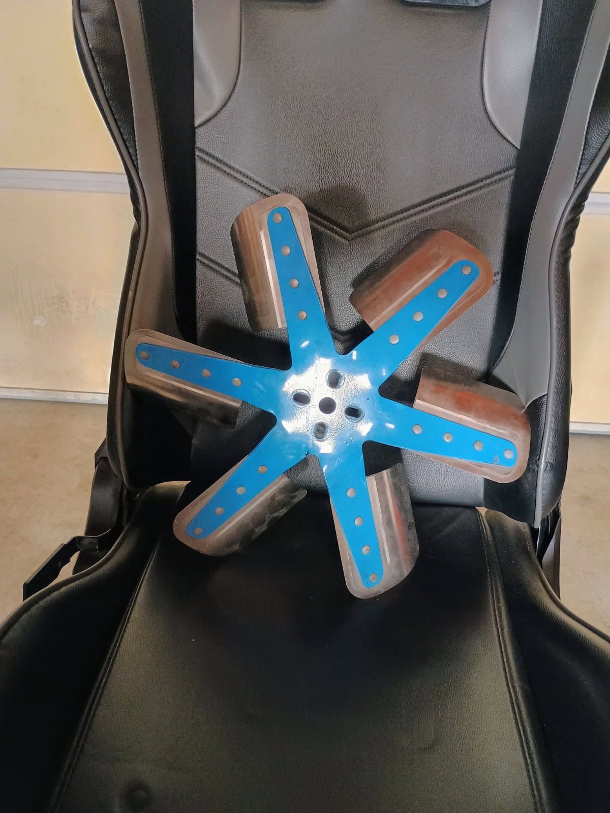 High-performance aluminum fan with extender