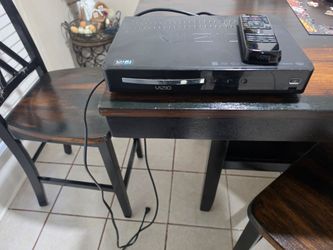 Vizio Blu-ray Player with Remote