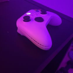 Xbox series S/X controller for sale (can be used on xbox1)