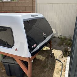 Leer Camper Shell 