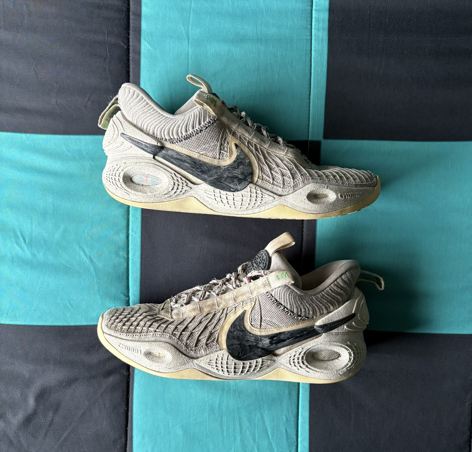 Men’s Nike Cosmic Unity Size 11