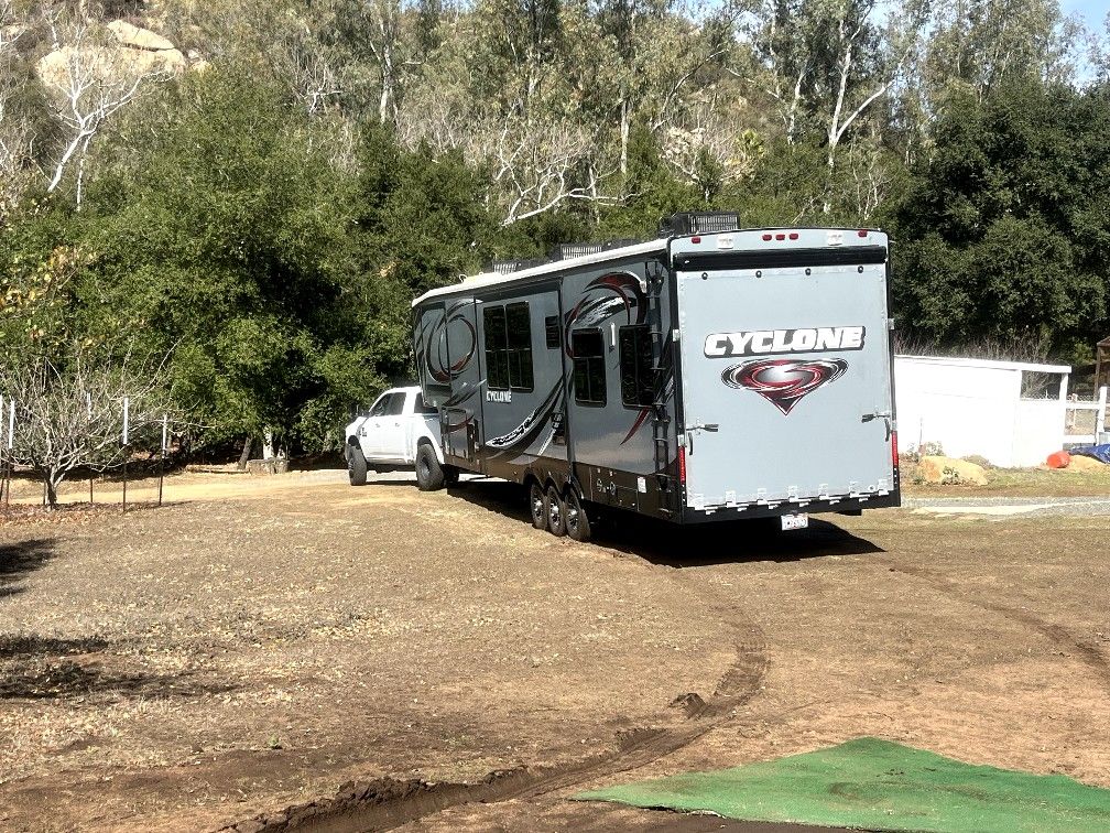 5th Wheel Trailer Transport & Auto Transport 