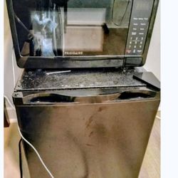 Mini Fridge & Microwave Brand New
