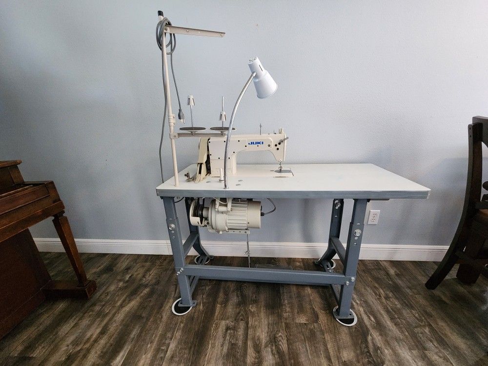 Industrial Sewing Machine
