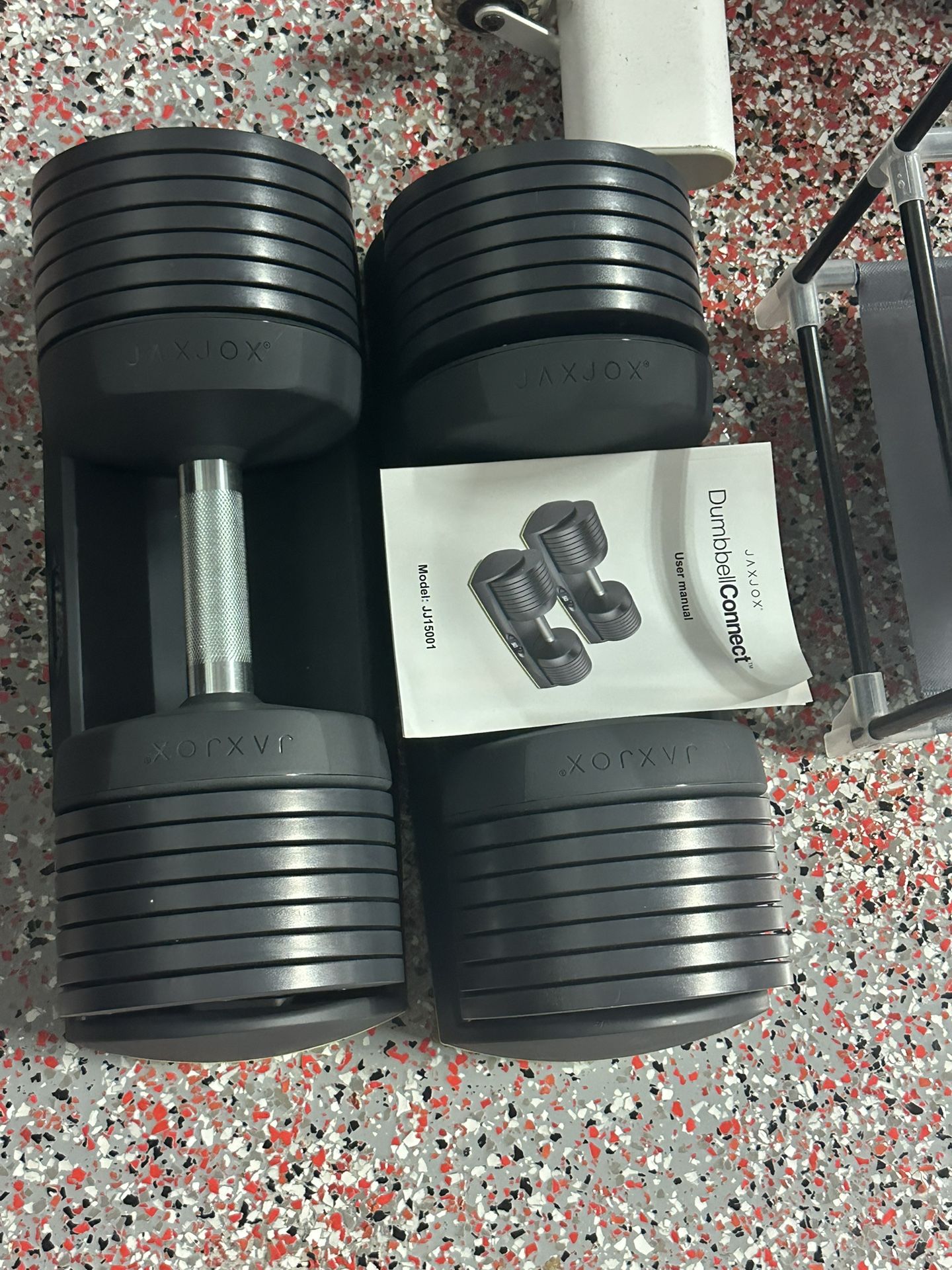 Adjustable dumbbells 8-50lbs never used