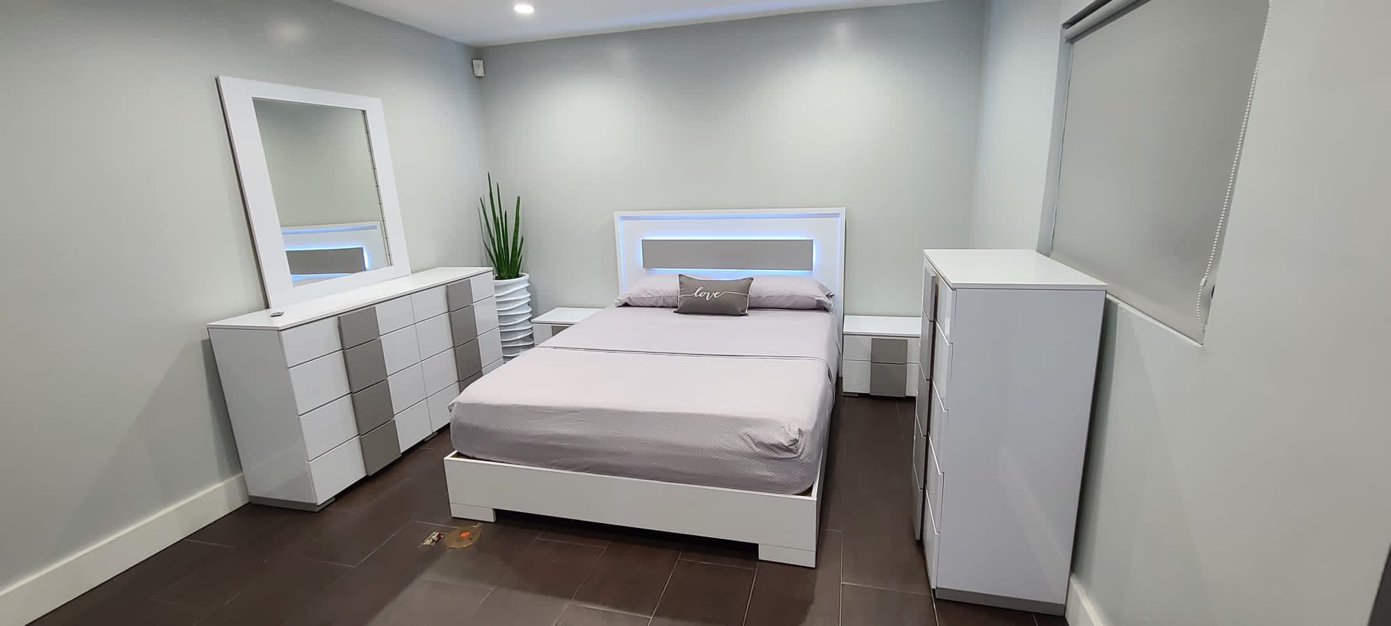 Bedroom Set🤩Ask For The Prices. Totally New