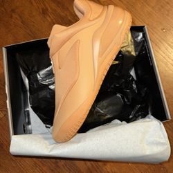 SHAI 001 “CLAY “ Size 10.5 men
