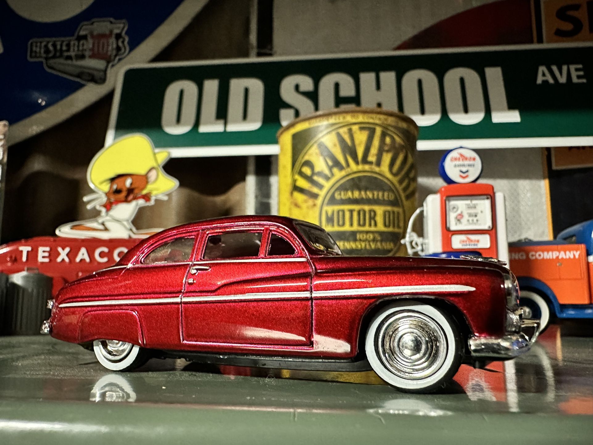 Die-cast 1:43 1949 Mercury