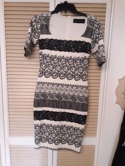 Kardashian women's dress size medium