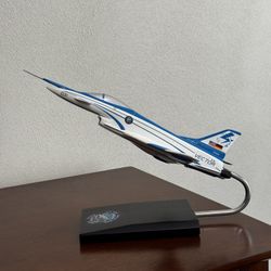 X-31 Vector Rockwell-Messerschmitt-Bolkow-Blohm Jet Model 1/48 Scale