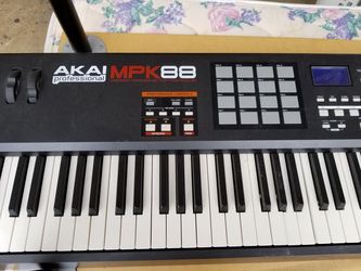KEYBOARD AKAI MPK88