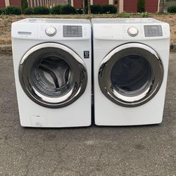 Samsung Washer and Electric Dryer. Works Perfect with no issues at all. 30 Days Warranty