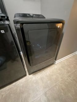 Samsung Washer & Dryer Set – Like New – 1 Year Old