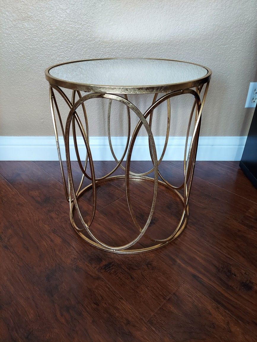 End Table With Mirrored Top