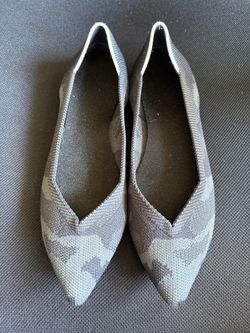 Rothy's The Point Dark Grey Camo Ballet Flats, Women’s Size 6.5 - Great Condition