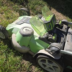 Greenworks 40 V Dual Battery Lawn Mower