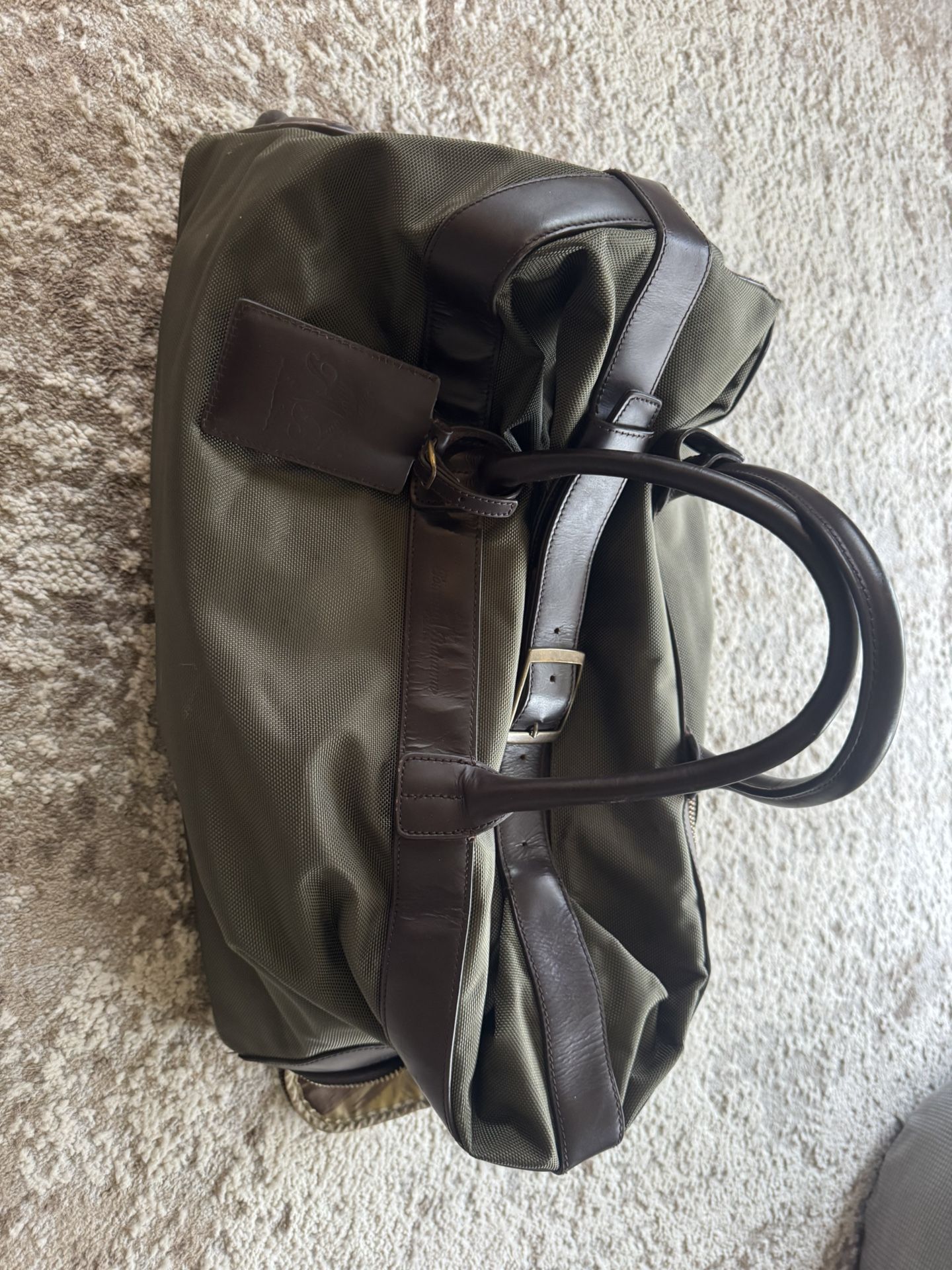 Tommy Bahama Roller Bag
