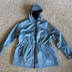 Pouch & Hooded Rain Jacket - lightweight and packable 