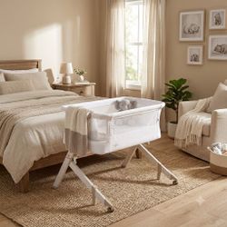 Évolur Stellar Bassinet & Bedside Sleeper with Mattress