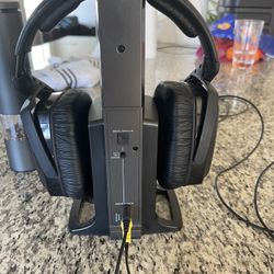 Sennheiser RF Wireless Headphone System, Black