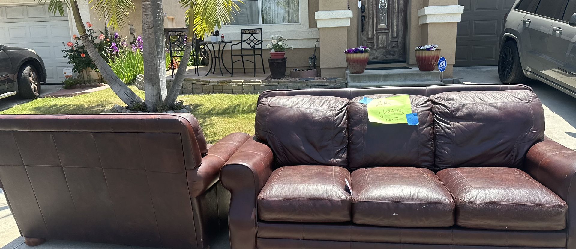 *** UPDATE: 5/4/24 Gone!*** FREE Brown Leather Couches 
