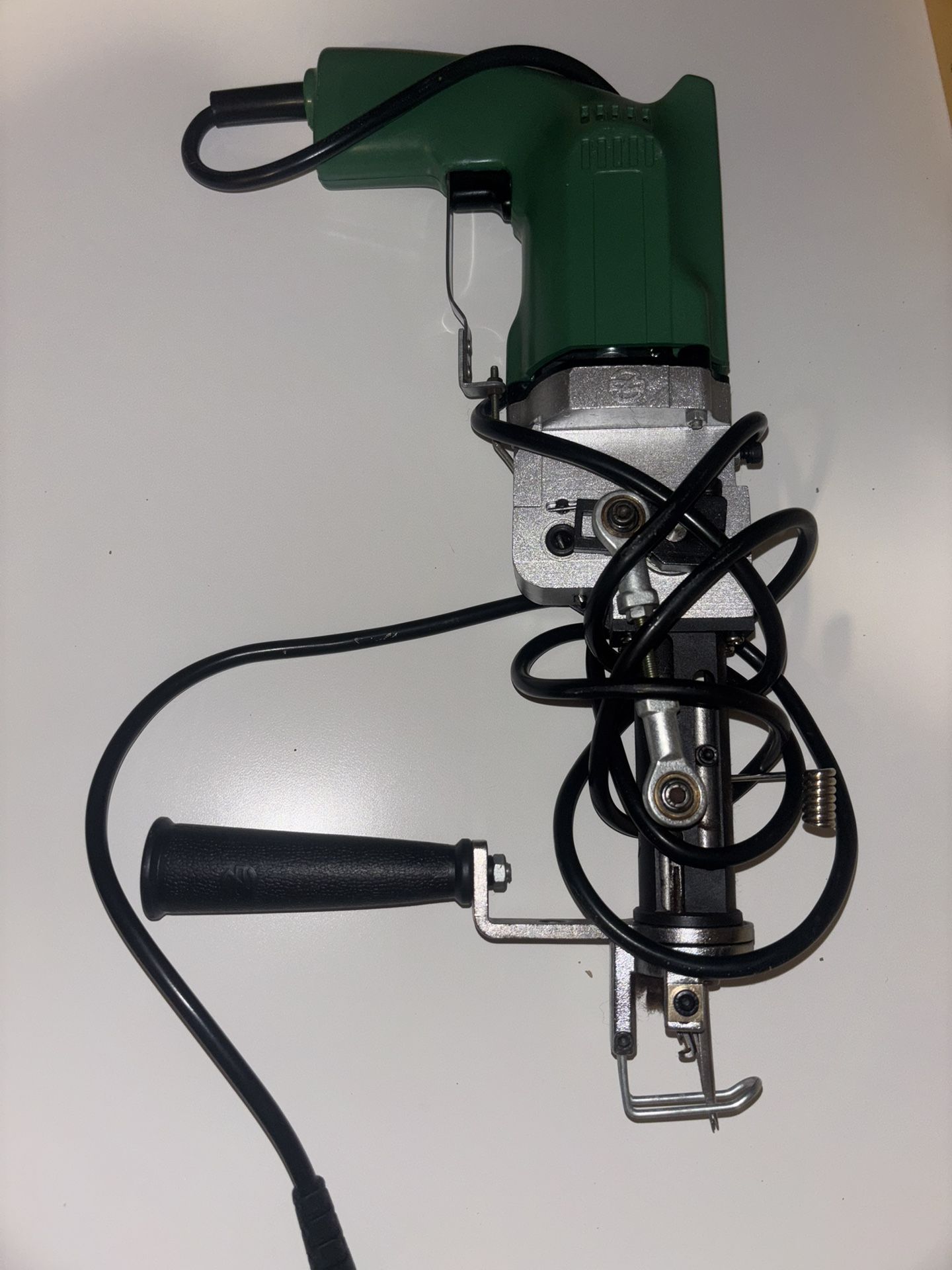 Tufting Gun-Rug Making