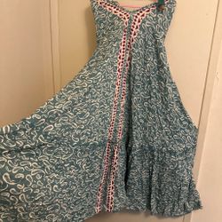 Dress for girls size small like new