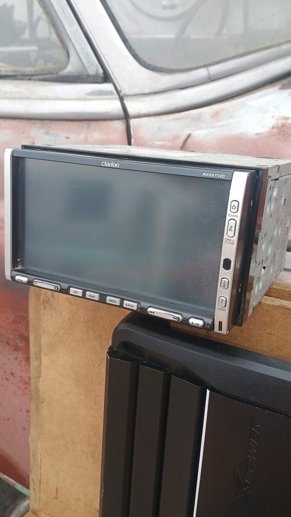 Clarion Stereo