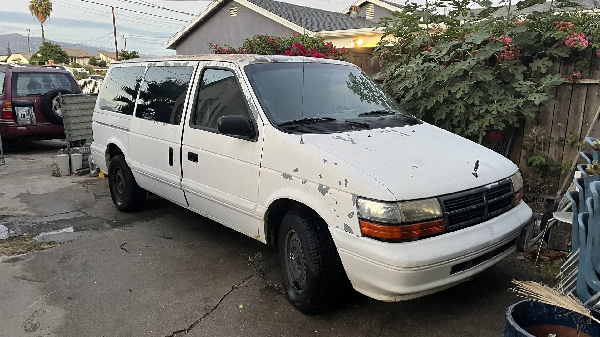 1994 Dodge Grand Caravan