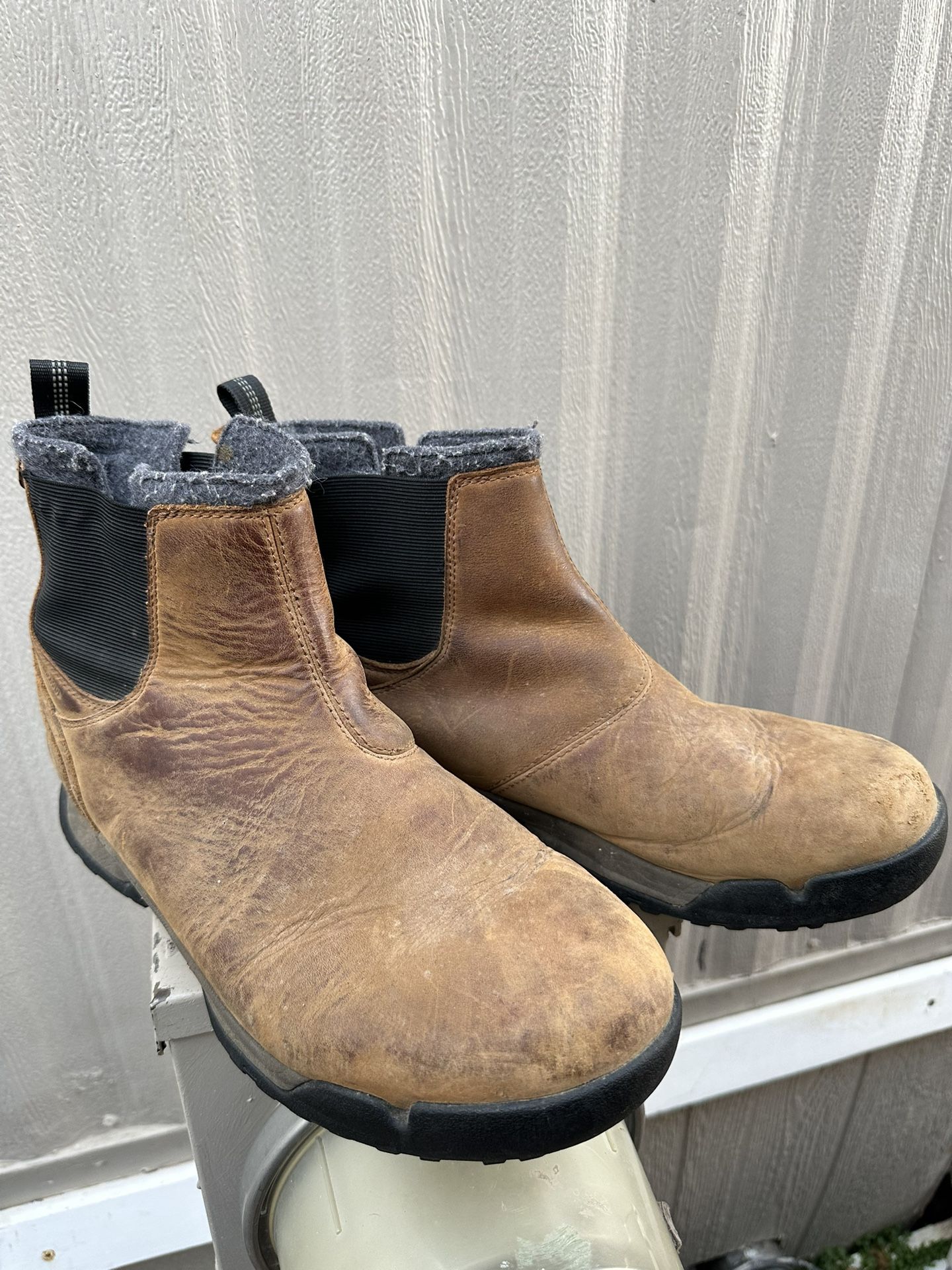 Men’s Sorel Waterproof Boots 10.5