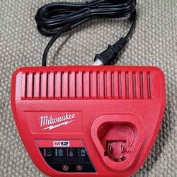 New Milwaukee M12 Charger