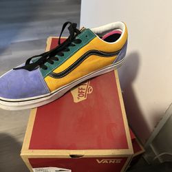 Vans 