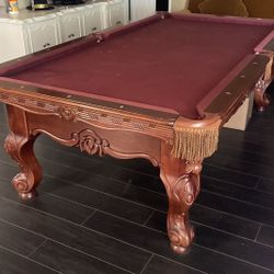 Pool Table 8ft Luxury ( Free Delivery & Set Up & New Color Felt Of Your Choice ) 